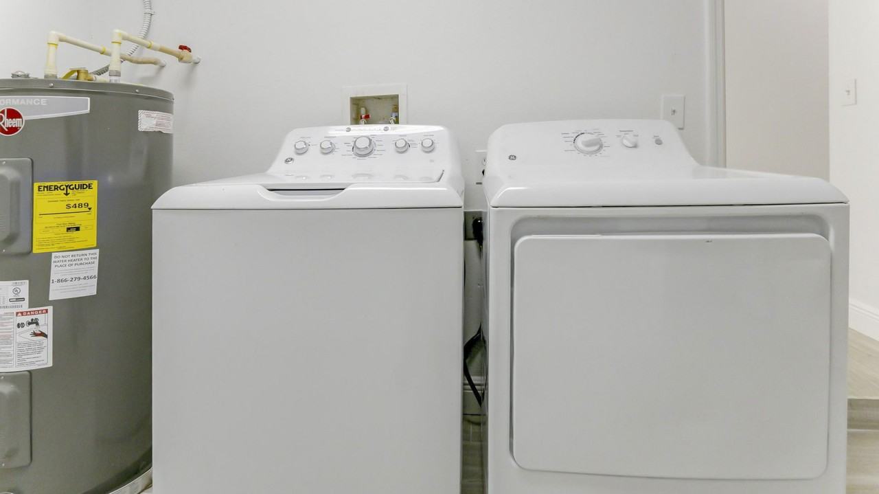 E Mohawk Ave - Photo 7 of 15