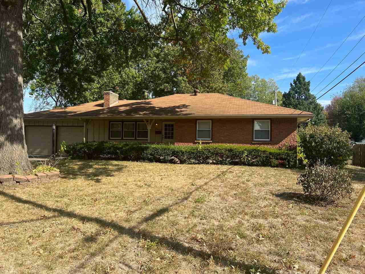 4933 South Grand Avenue - Photo 3 of 16