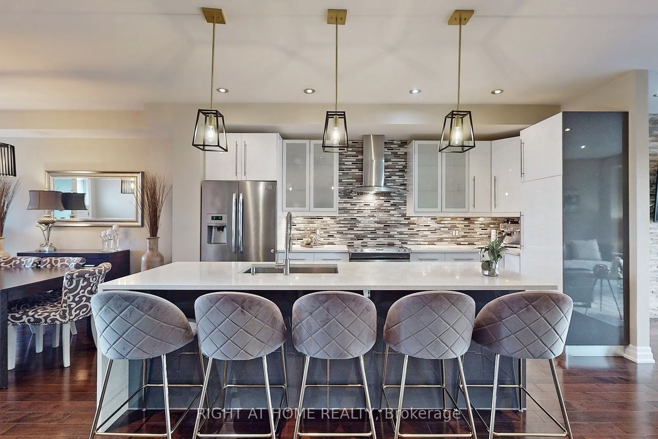 86 Twenty Third Street - Photo 2 of 20