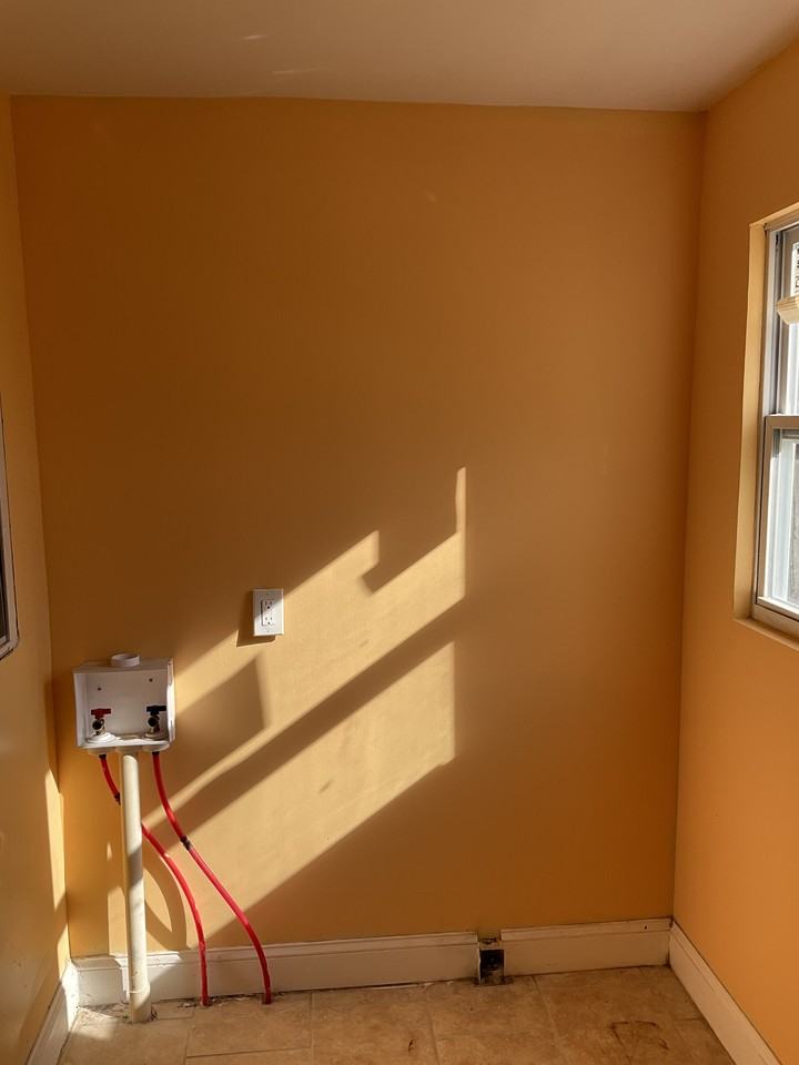 209 E Barr St #NA - Photo 3 of 12