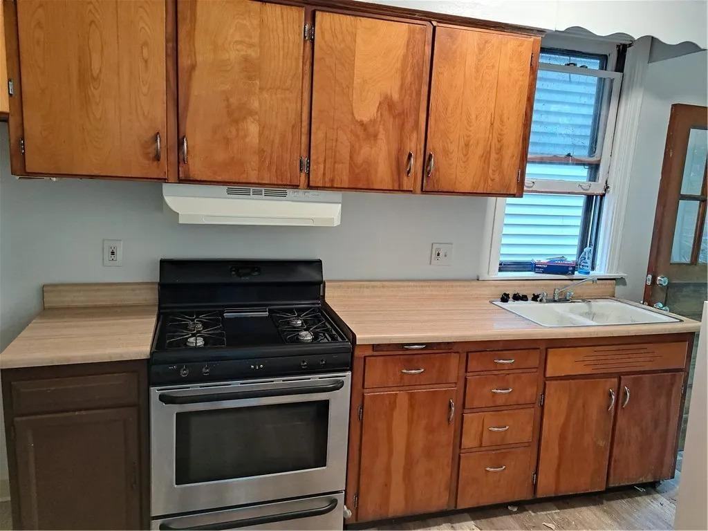 7638 Highland Ave - Photo 2 of 6