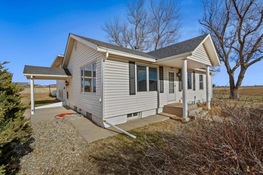 5631 County Road 46 - Photo 4 of 20