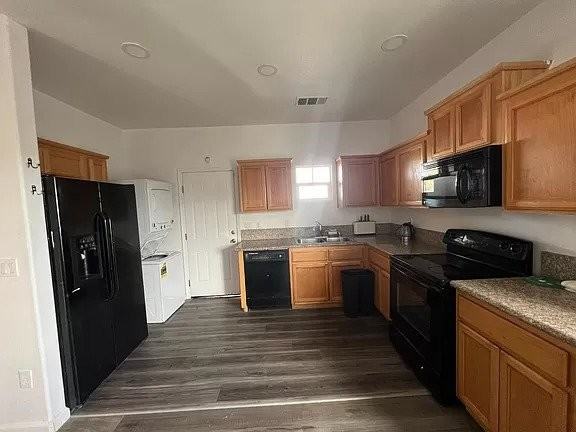 6714 30th St - Photo 2 of 7