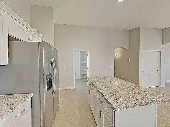 21707 W Hess Ave - Photo 3 of 14