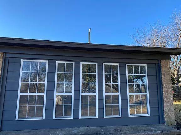 414 Arlington St - Photo 3 of 11