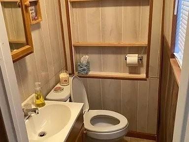 119 Center Ave - Photo 2 of 5