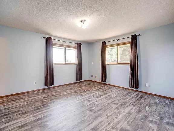 718 S Scenicview Dr - Photo 2 of 23