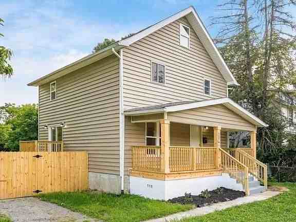 1988 Minnesota Ave - Photo 2 of 34
