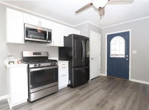 216 Adam St - Photo 2 of 12