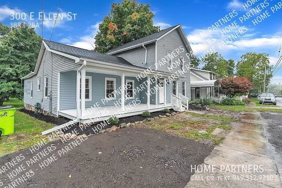 300 E Ellen St - Photo 2 of 32