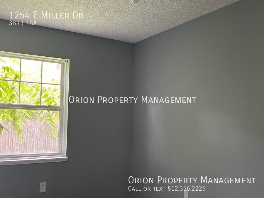 1254 E Miller Dr - Photo 3 of 13