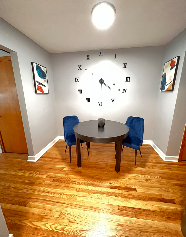 7170 Jamieson Ave - Photo 2 of 16