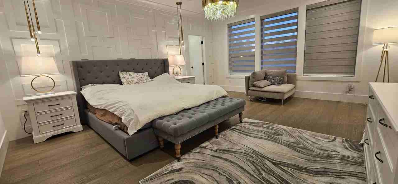 Rent house in Surrey Canada