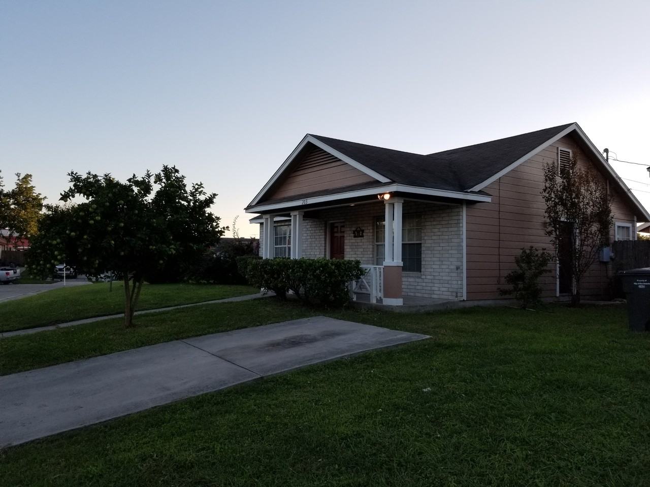 203 Muniz #NA - Photo 2 of 19