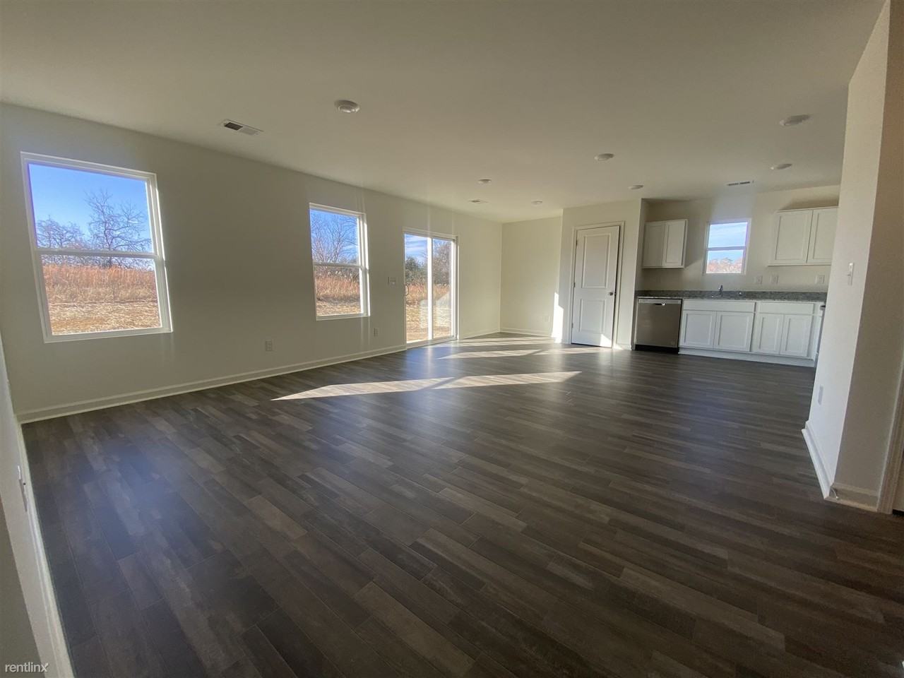 223 Grande Dr - Photo 3 of 13