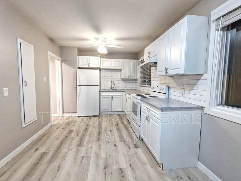 13135 135 St Nw - Photo 2 of 12