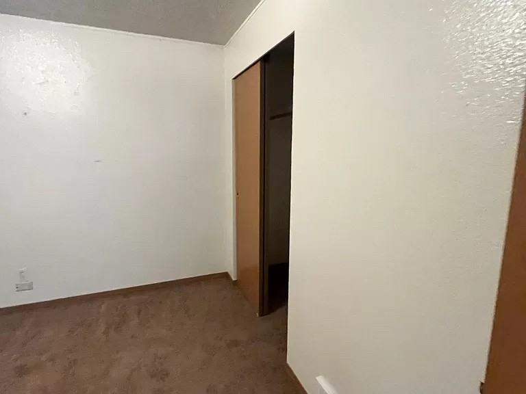 30517 Webster Rd E - Photo 2 of 11
