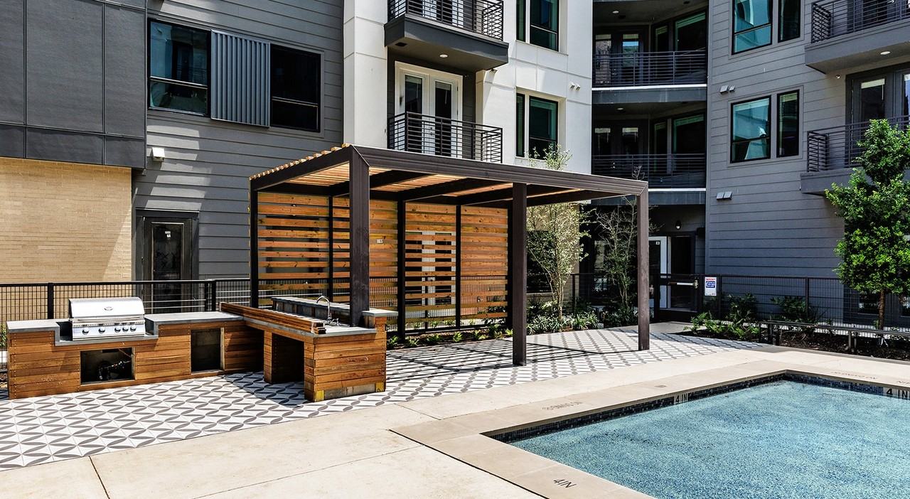 6508 E Riverside Dr #A0-5 - Photo 3 of 27