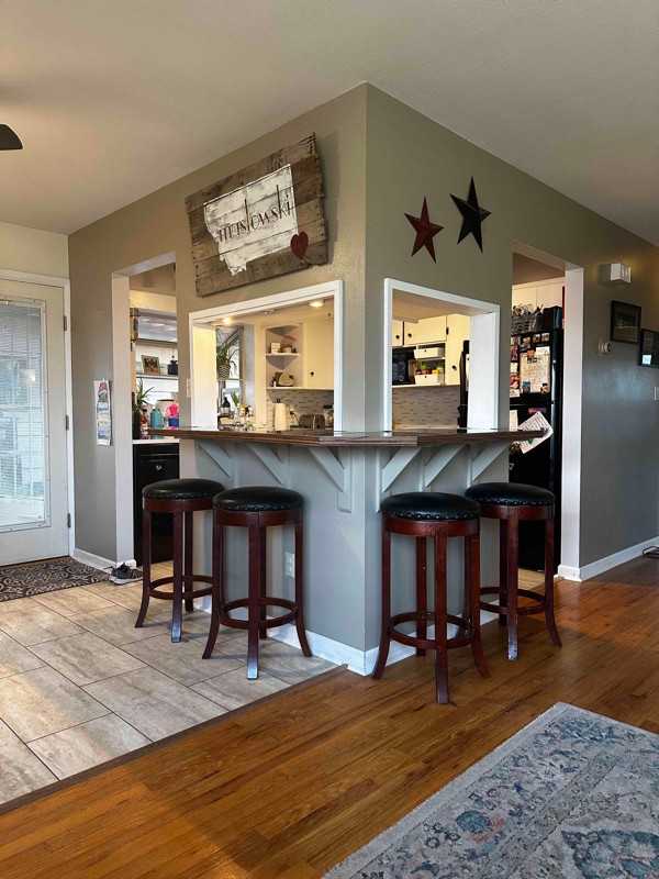 104 Fairway Drive - Photo 2 of 9