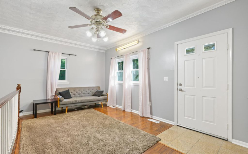 12200 Lanham Severn Rd - Photo 4 of 19