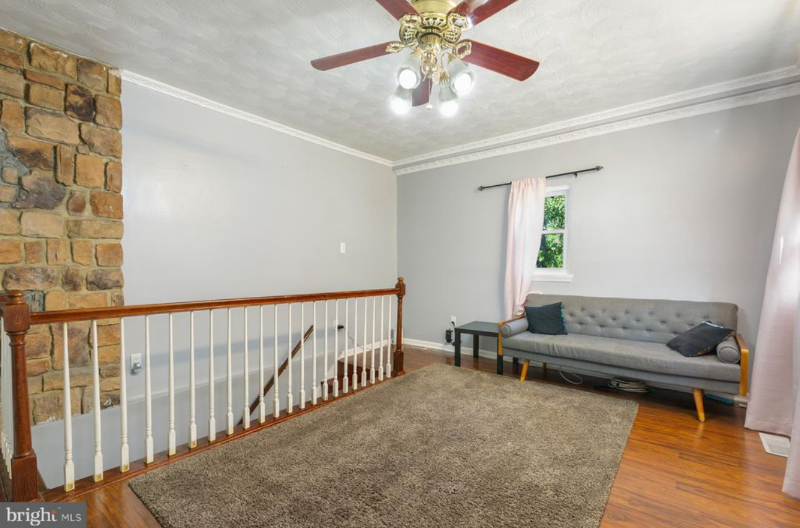 12200 Lanham Severn Rd - Photo 5 of 19