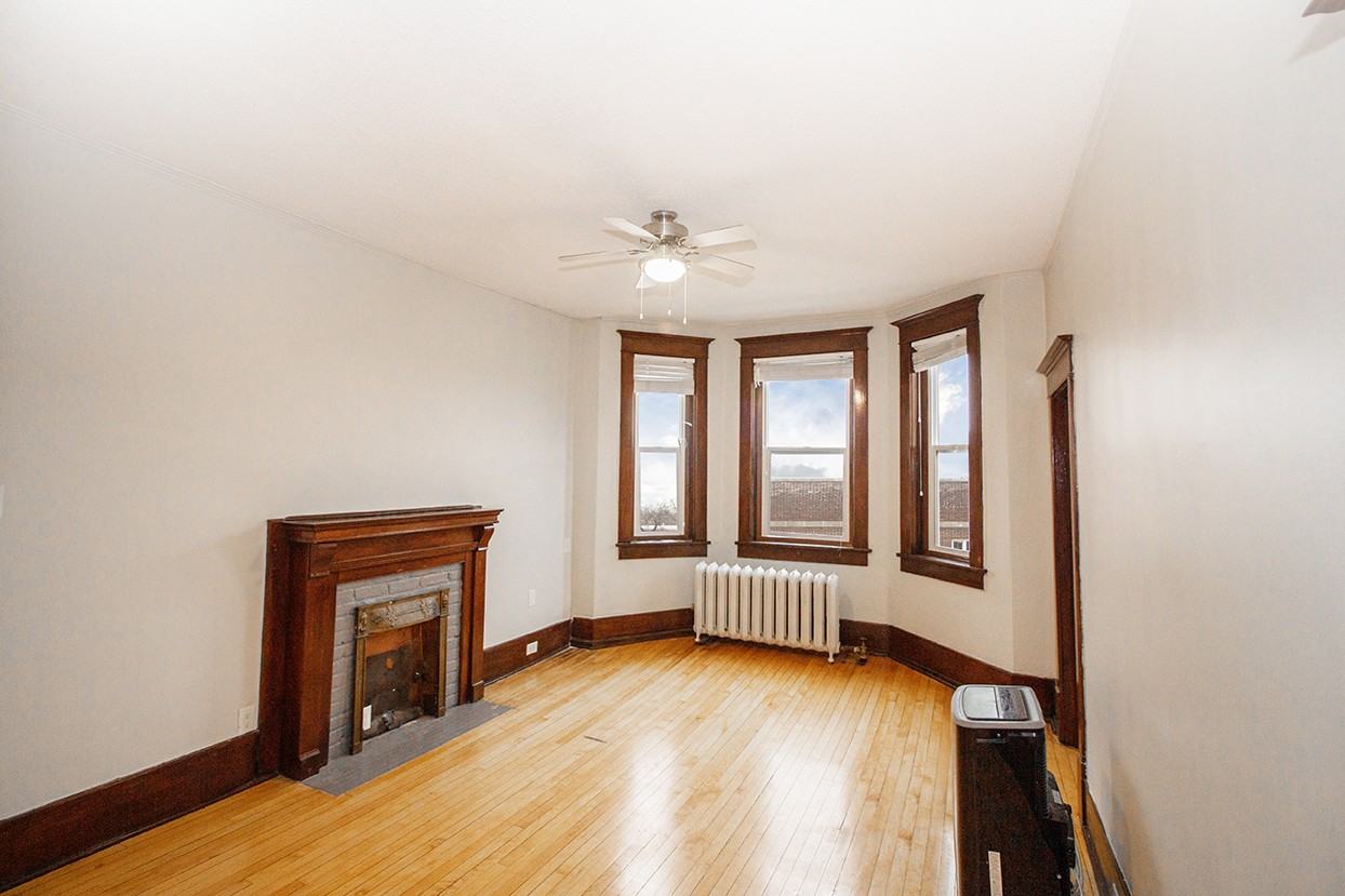 745 Wolseley Avenue Apartments 745 Wolseley Ave, Winnipeg, MB R3G 1C4