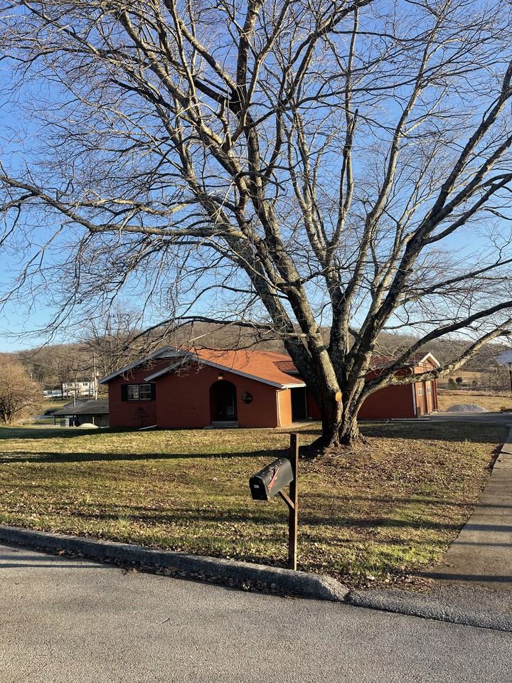 122 Green Hill Park Dr #NA - Photo 2 of 13