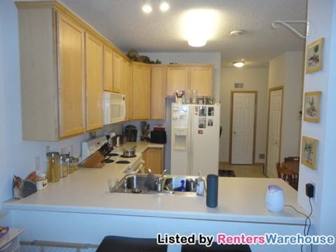 7635 Lachman Ave NE - Photo 2 of 9