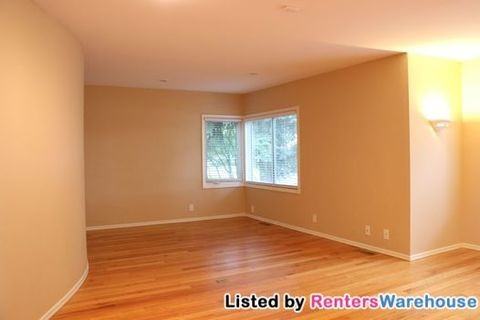 1204 Kenwood Pkwy - Photo 3 of 15