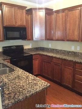 309 Oakview Way - Photo 2 of 15