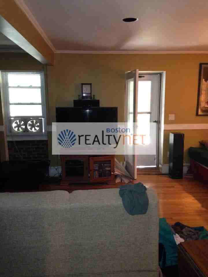 Columbus Ave & Clarendon St #1