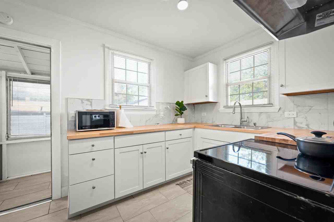 Calvin Ave - Photo 7 of 14