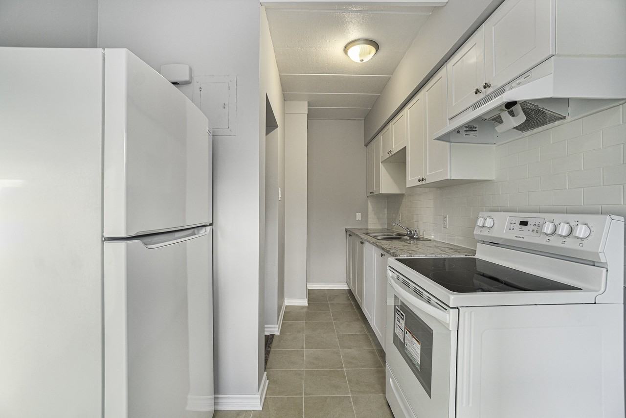 1951 Carling Avenue #7 - Photo 3 of 15