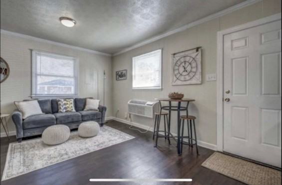 3140 Parkdale Rd - Photo 2 of 9