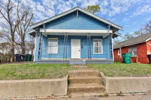 featured image of 2105 N Lottie Ave