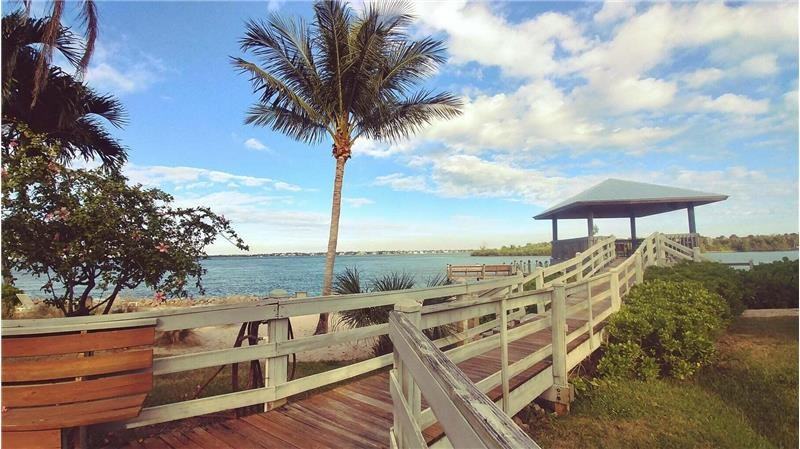 5536 Se Schooner Oaks Way - Photo 2 of 18