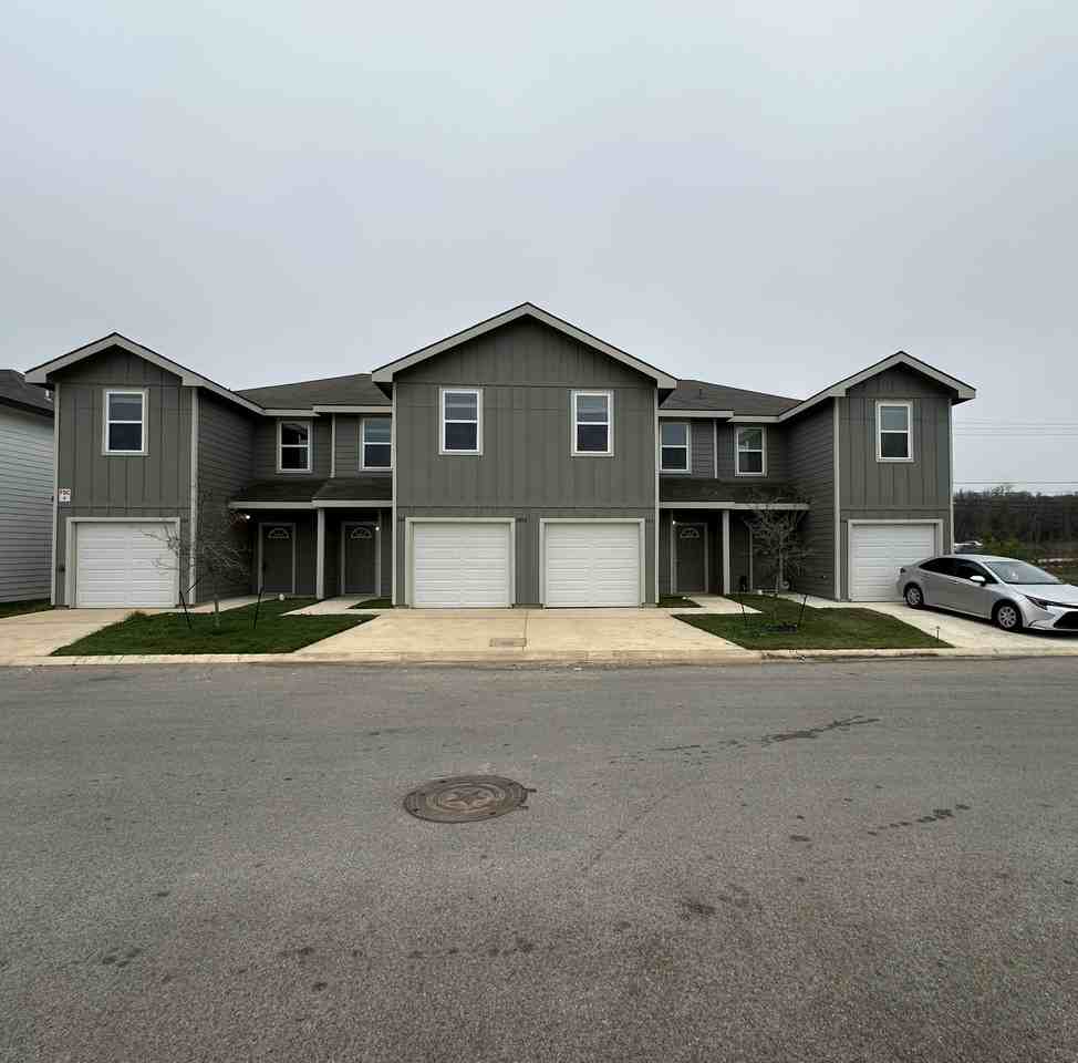 9919 Grove Mist - 2 #102 - Photo 2 of 43