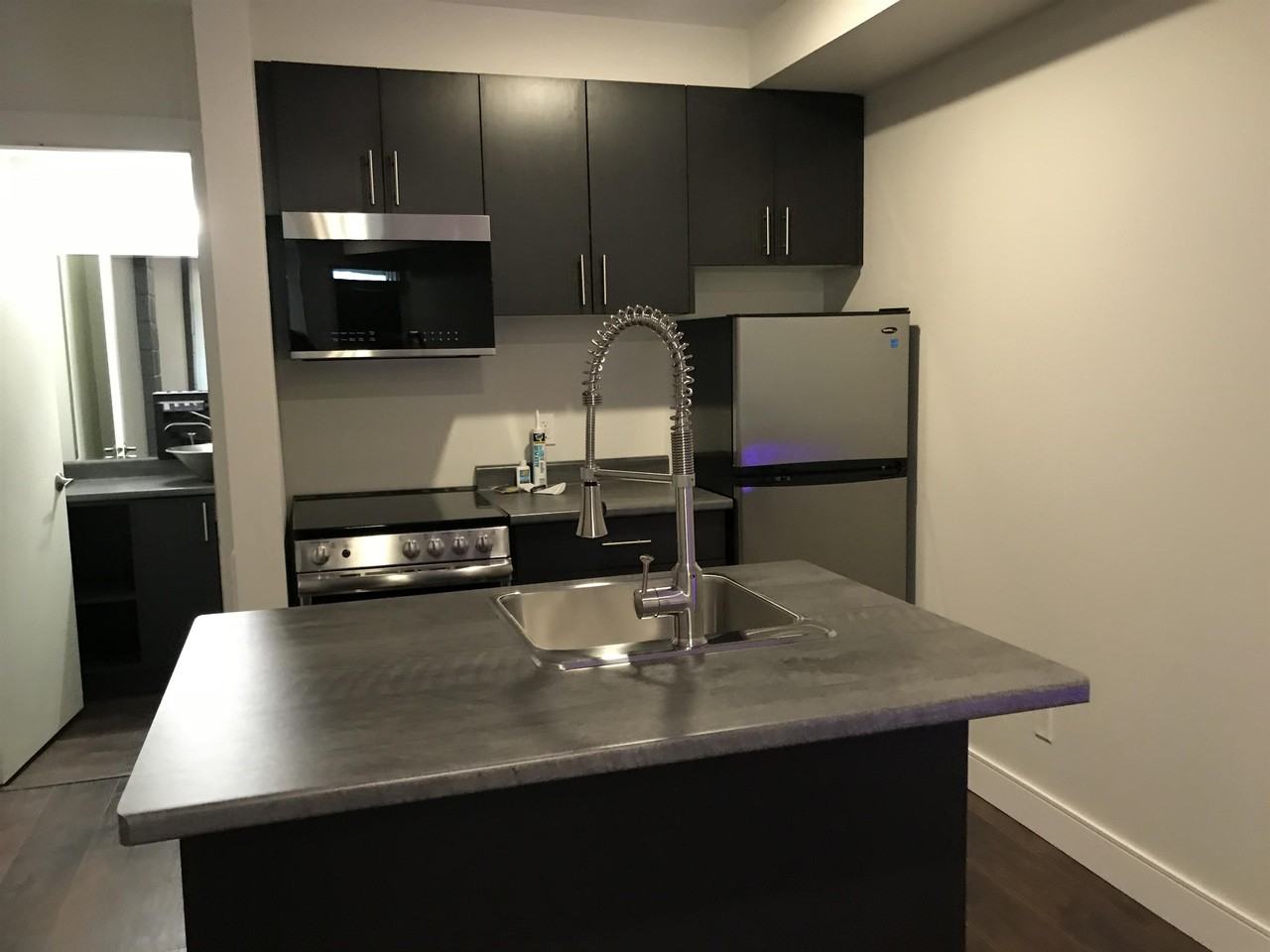 430 5th St #E101 - Photo 4 of 16