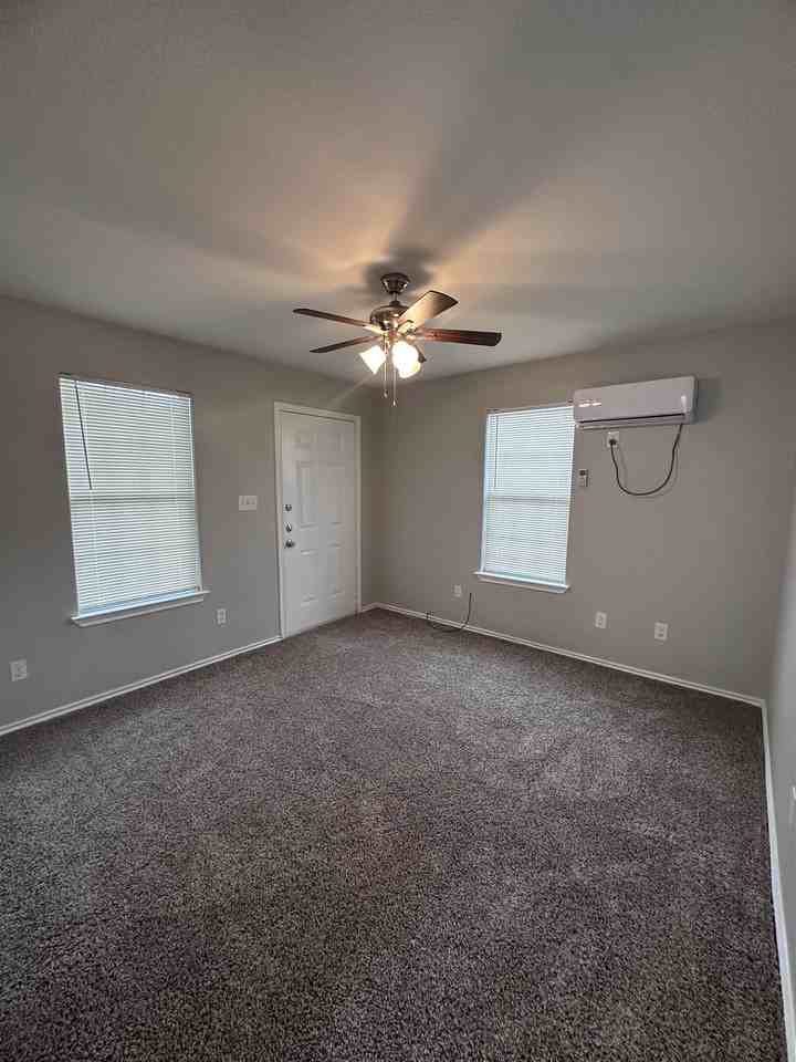 118 Lowell St #3 - Photo 3 of 25