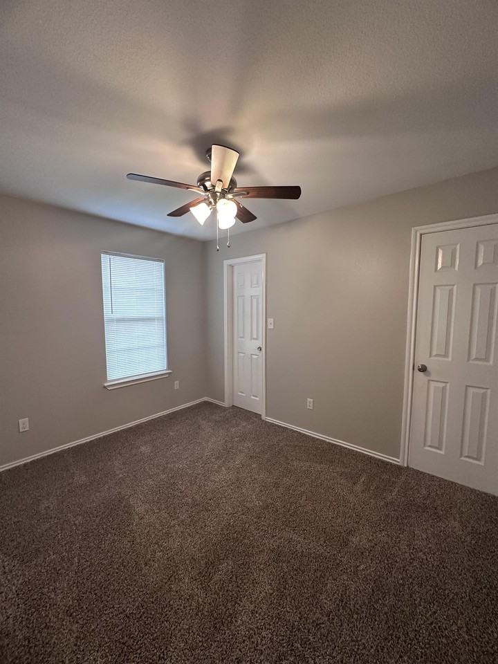 118 Lowell St #3 - Photo 5 of 25