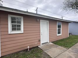 featured image of 120 Lowell St #4