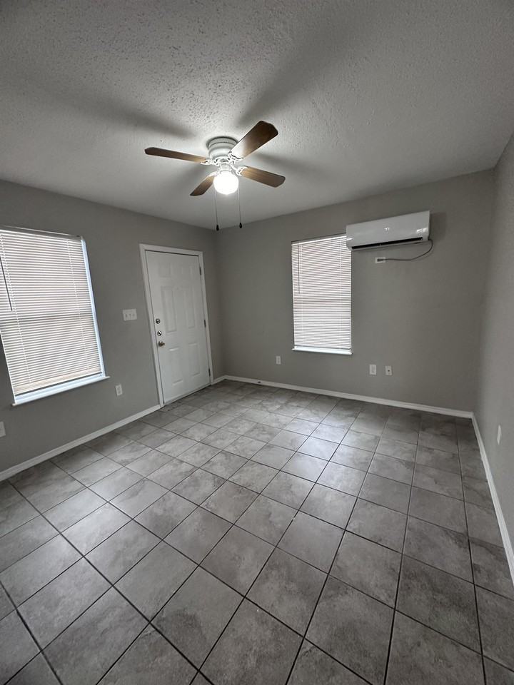120 Lowell St #4 - Photo 4 of 23