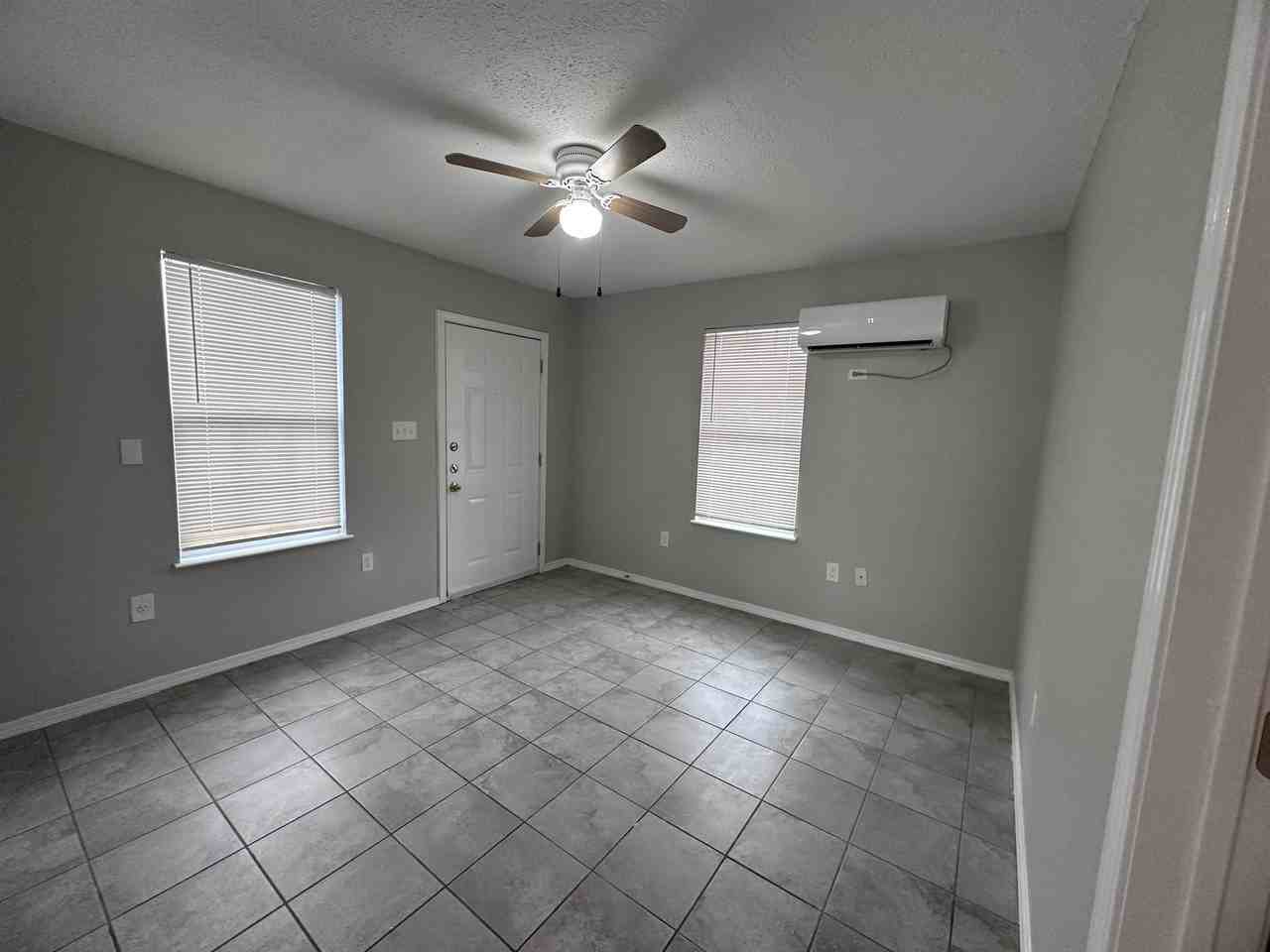 120 Lowell St #4 - Photo 5 of 23