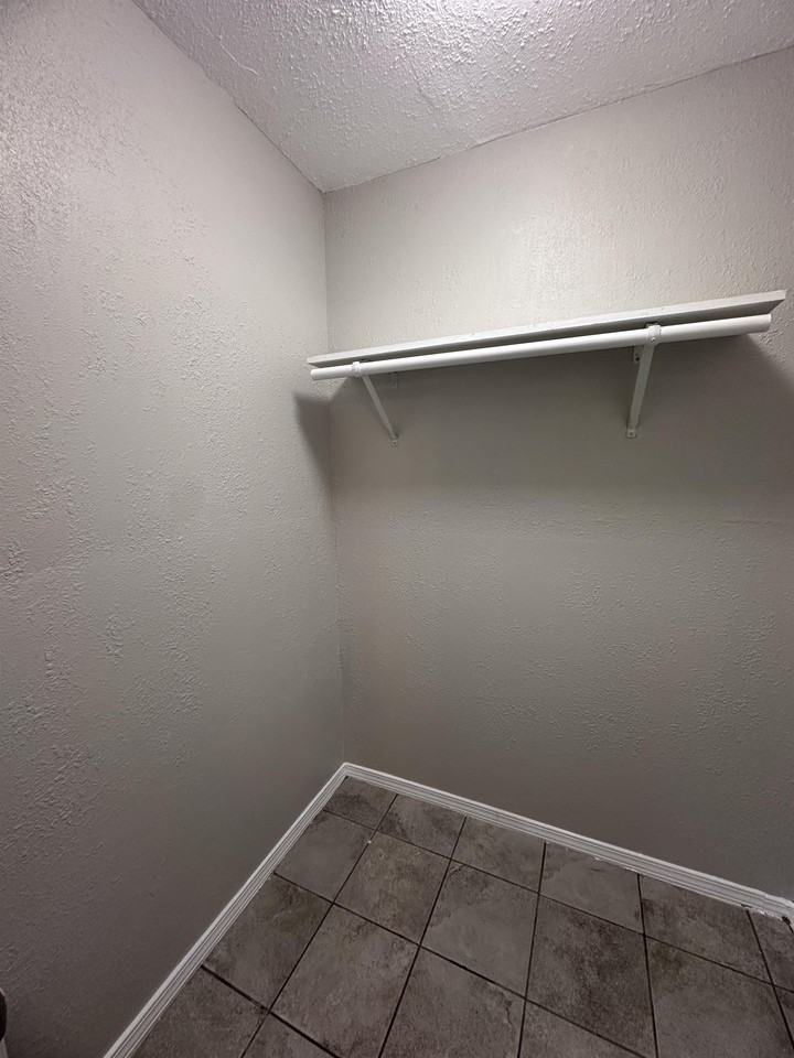 120 Lowell St #4 - Photo 6 of 23