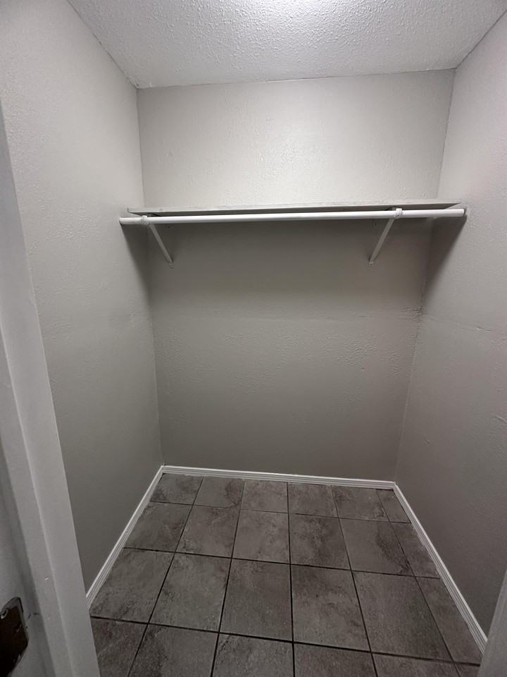 120 Lowell St #4 - Photo 7 of 23