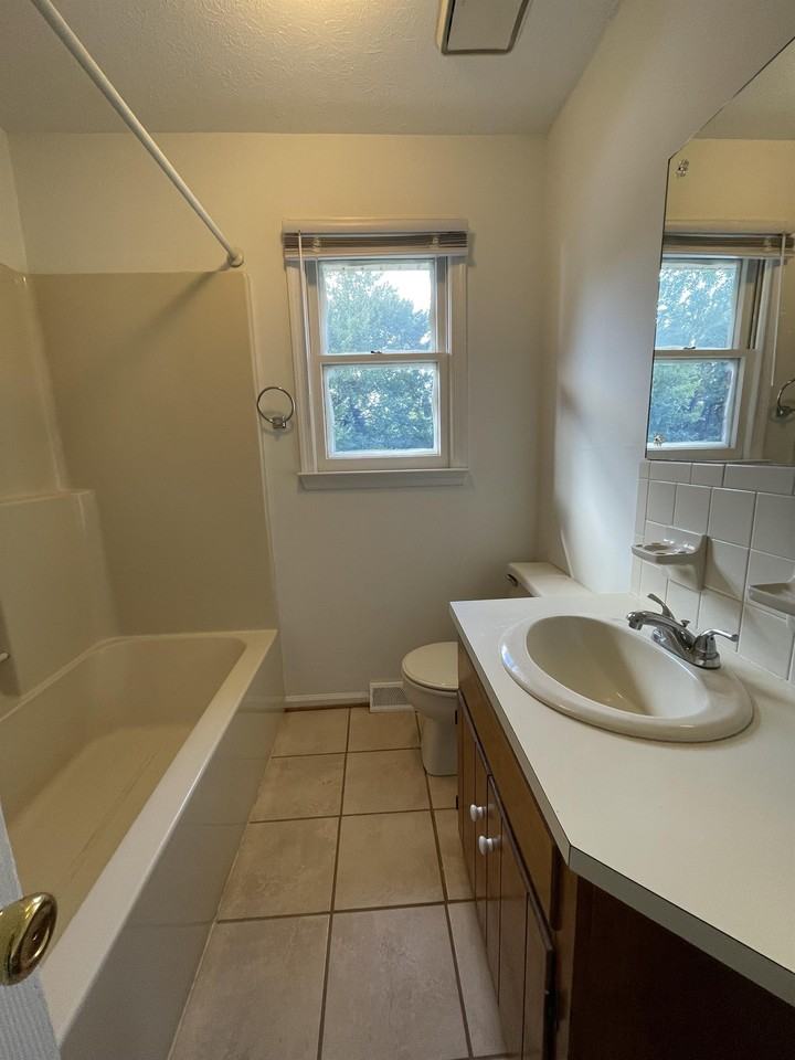 156 Dixie Airport Rd #1 - Photo 5 of 9