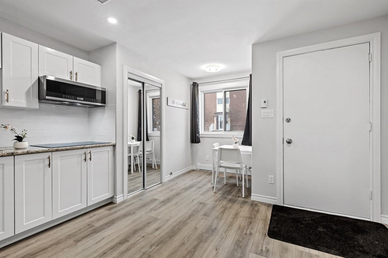 228 Lebreton St N #1 - Photo 2 of 12