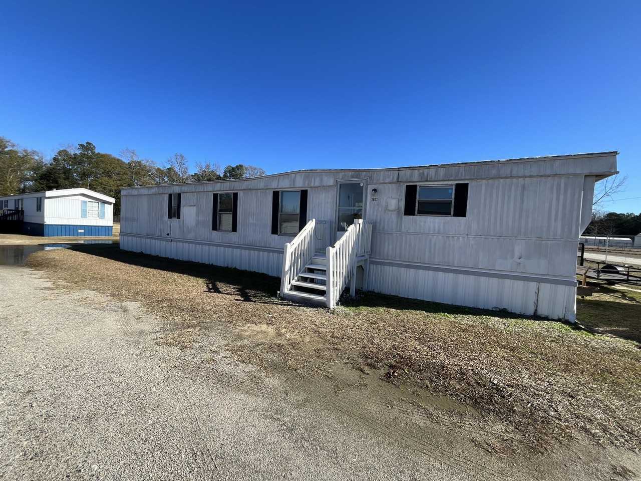 2602 Corbett Ct - Photo 2 of 18