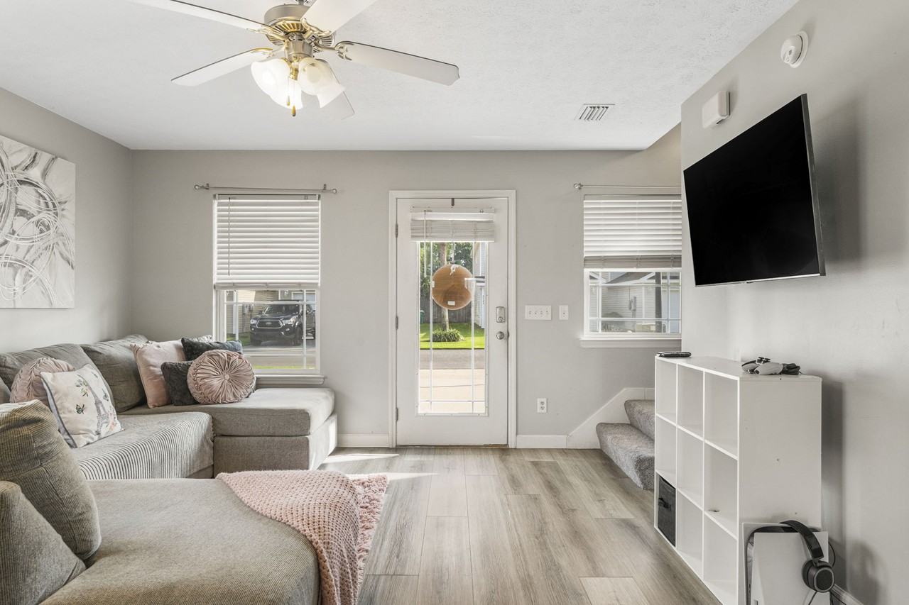 2143 Sterling Cove Boulevard #1 - Photo 5 of 50