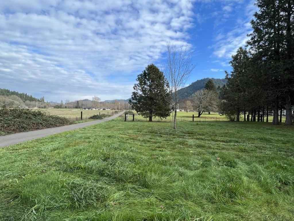 510 Junction Rd - Photo 2 of 18